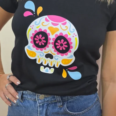remera negra calavera de azucar mujer