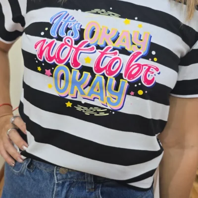 remera rayada negra okay not okay mujer