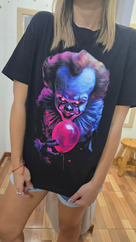 Pennywise Neon – Remera Oversize