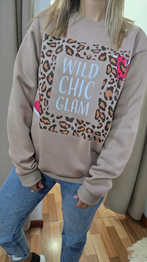 Wild Chic Glam – Buzo Mujer