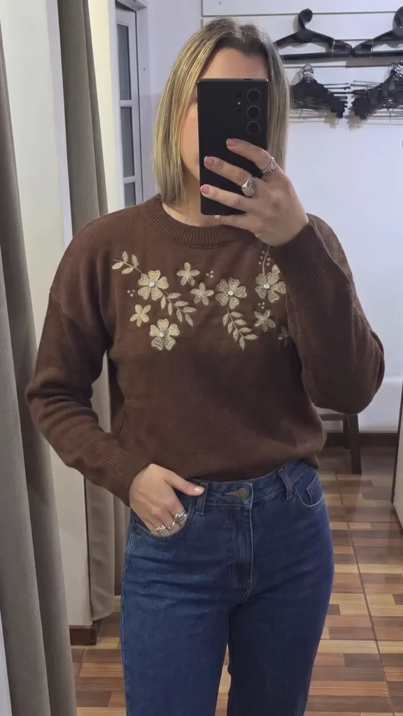 BORDADO – Sweater Mujer